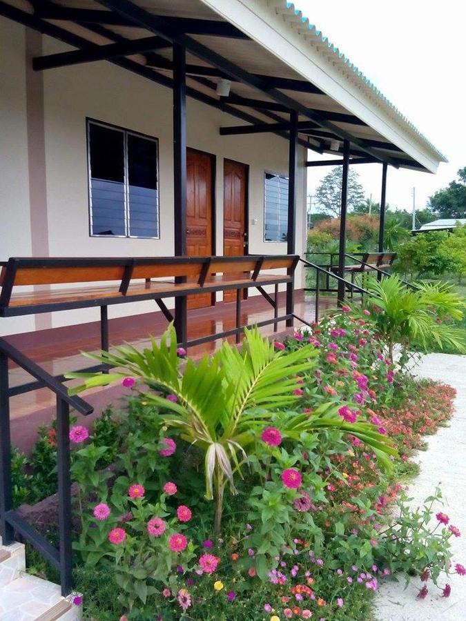 Golden Palm Resort Chiang Mai Exterior photo